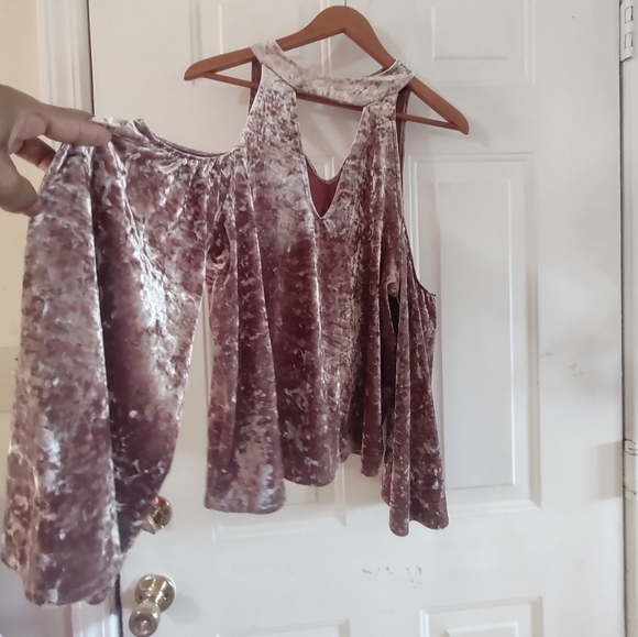 American Eagle Outfitters Could Shoulder Blouse. Size L - Picture 8 of 9